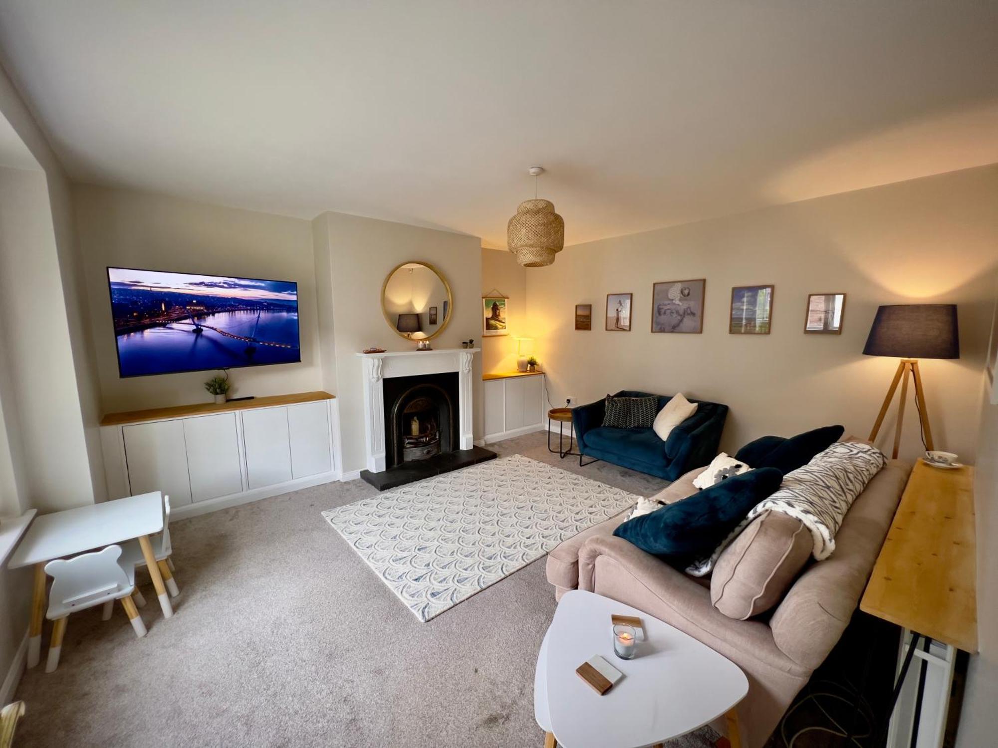 Waterfoot House Villa Лъндъндери Екстериор снимка