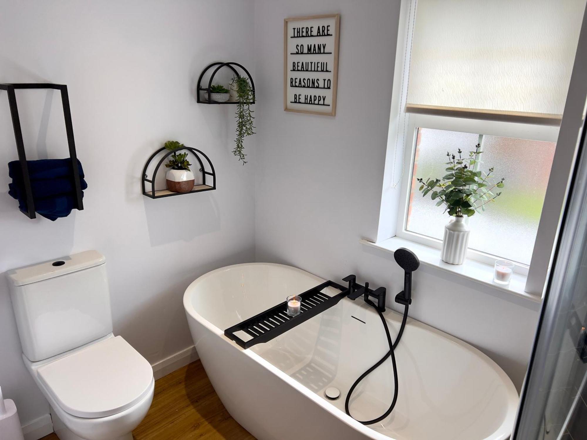 Waterfoot House Villa Лъндъндери Екстериор снимка